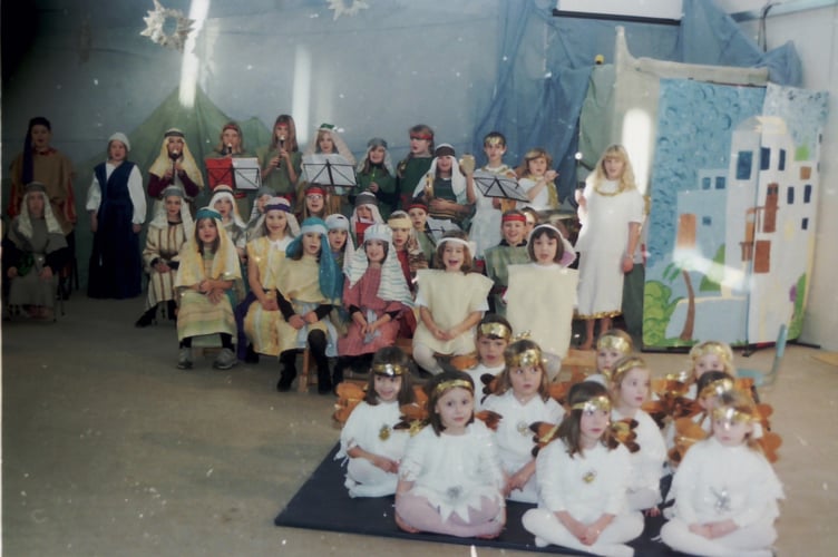 Pictured are the cast of Lapford Primary School end of term Nativity in December 2003. DSC00562