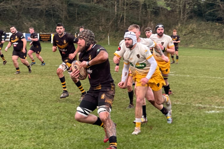 Crediton Seconds in possession.  AQ 1827