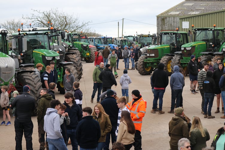 Tractors and some of those who attended at the farm before the start. AQ 5925