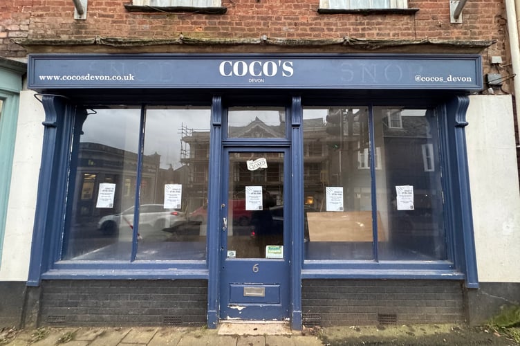 Plans have been submitted for a laundromat and community warm space at 6 High Street, Crediton.  AQ 3558
