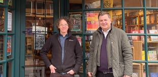 Crediton MP’s community bookshop visit