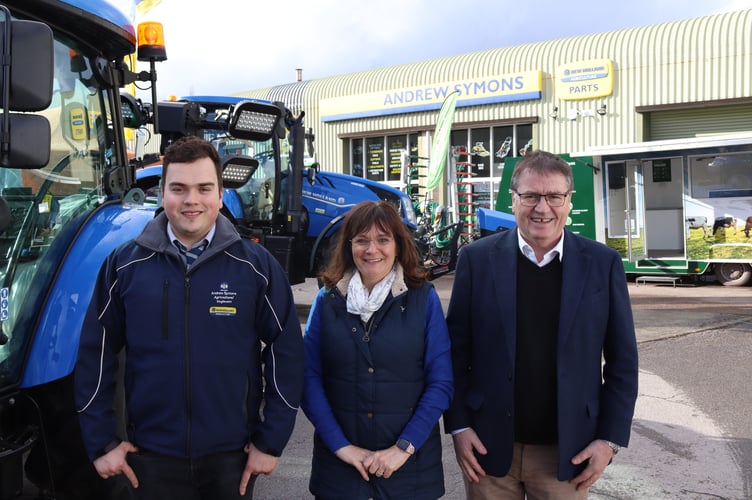 From left, Scott, Lisa and Andrew Symons