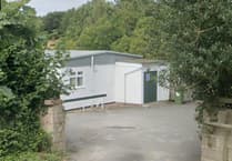 Former Lapford vets to become family home