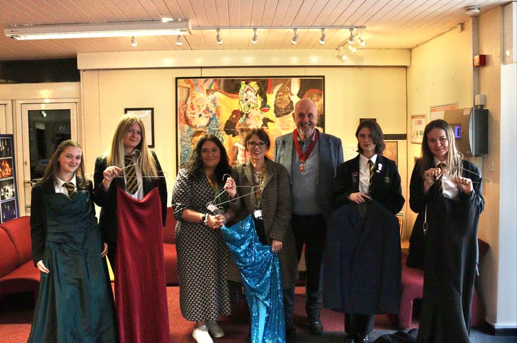 Tamlyn Fraiquin of Involve Mid Devon, third from left, with Headteacher Paula Smith, Deputy Mayor Steve Huxtable and some of the Pre-Loved Prom committee