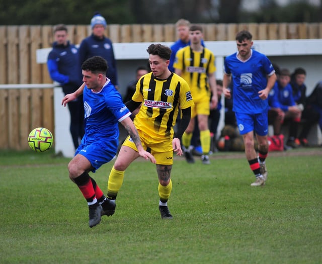 Hard fought draw for Crediton United against Newton Abbot Spurs
