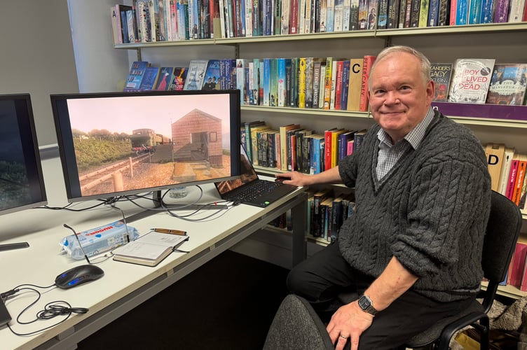 Professor Robert Stone of Birmingham University gave a presentation and spoke to visitors.  AQ 7034
