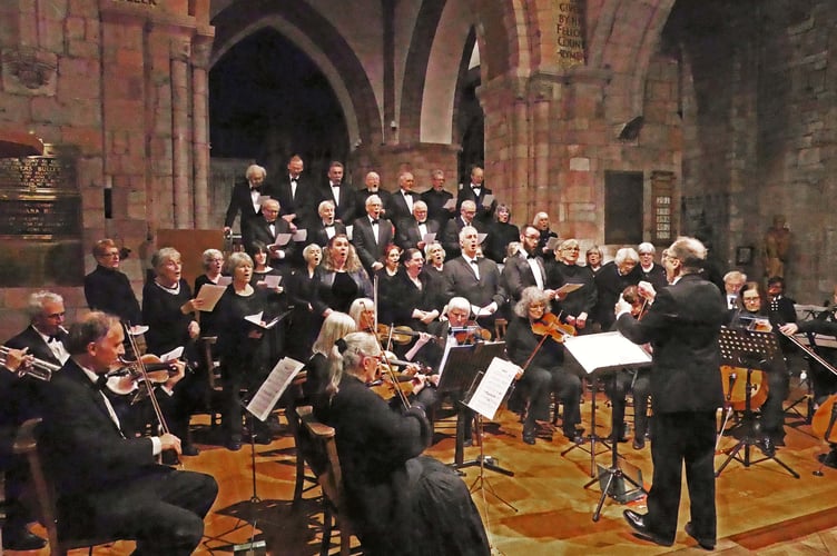 The North Creedy Choral Society.
