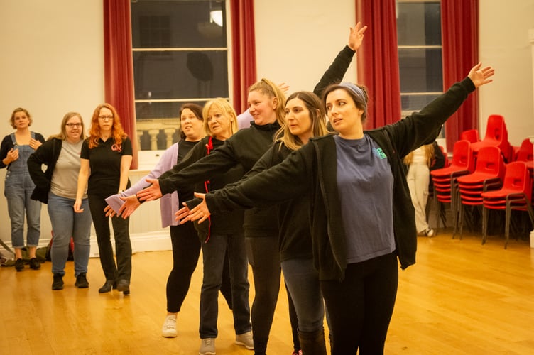 CODS members during rehearsals.  Photo: Rory Oliver Photography
