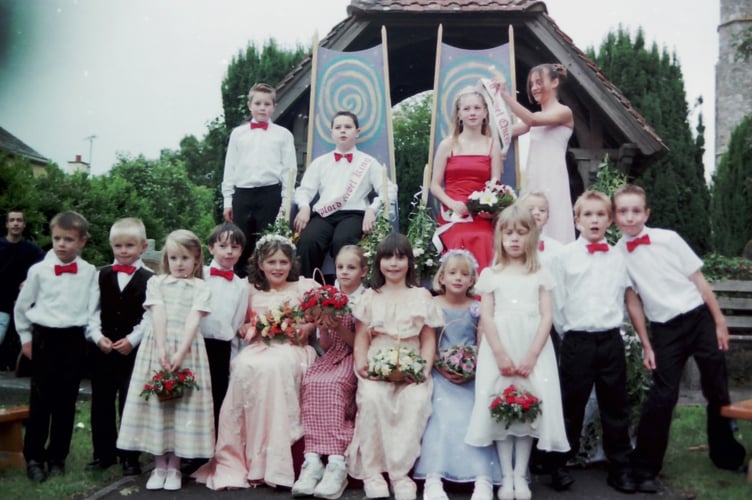 Crowning of the Revel Queen at Lapford Revel in July 2004. DSC01256