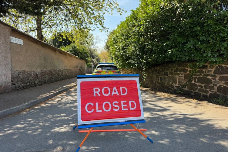 The road closure sign at Church Street, Crediton.  AQ 9714
