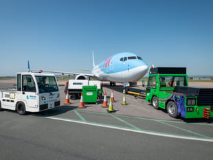 UK’s first hydrogen-powered aircraft turnaround at Exeter Airport