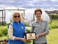 Plaque commemorates Bow wellbeing garden’s cash boost