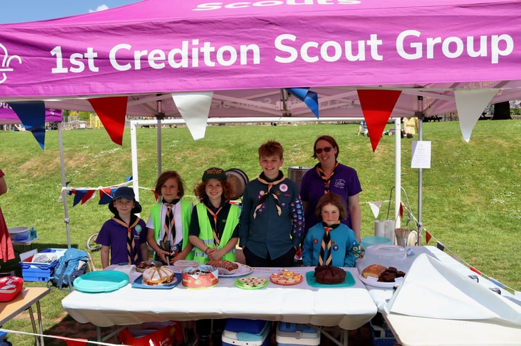 10 May 2025 Crediton VE Day vintage picnic 12x pic special 1st Crediton Scout Group provided refreshments (Will Goddard, Crediton Courier)