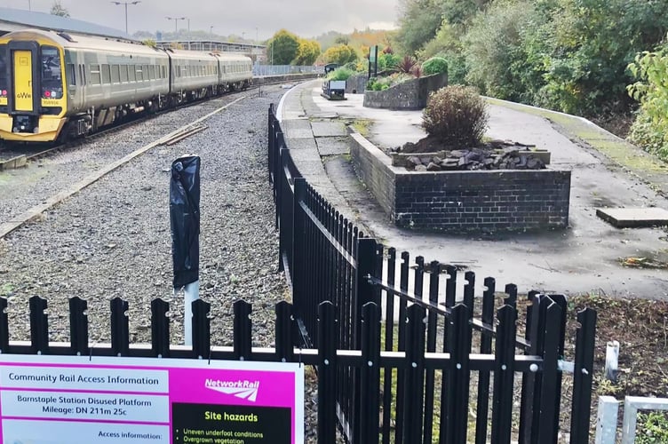 The Friends Of Barnstaple Railway Station has been given £2,500 by GWR to improve planters and for other works at Barnstaple Railway Station.
