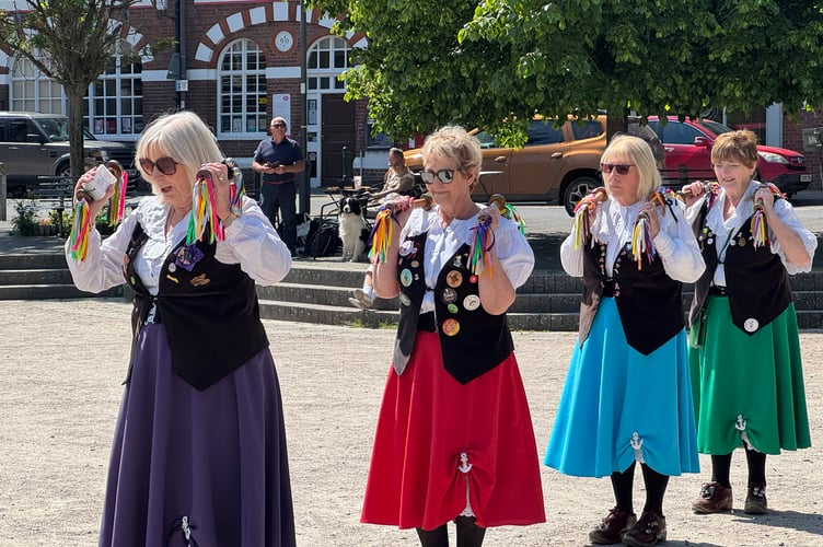 St Clements Clog from Kent danced in Crediton Town Square on the Winkleigh Morris 35th anniversary tour.  AQ 2076
