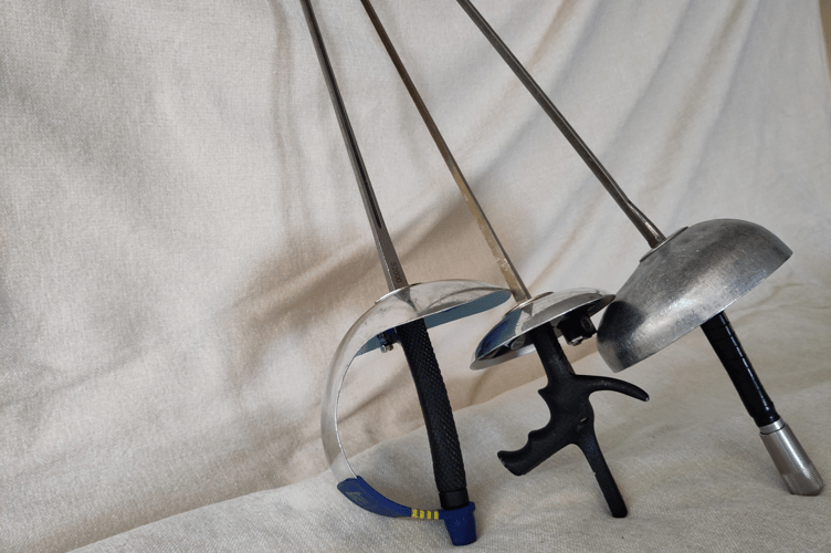 Fencing sabres