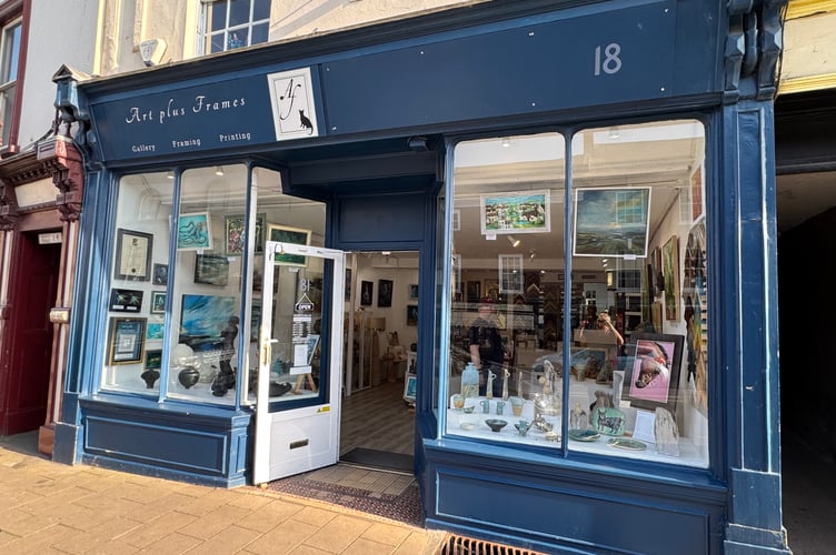 Art Plus Frames in Crediton High Street.  AQ 4612
