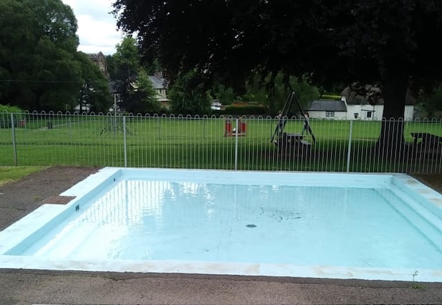 Crediton children’s paddling pool temporarily out of action
