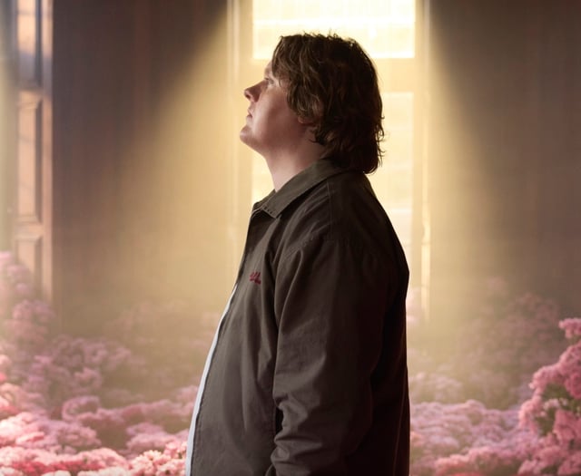 Capaldi adds second Powderham Show