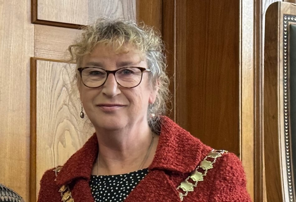 Reaffirm council’s commitment to stand against hate crime
