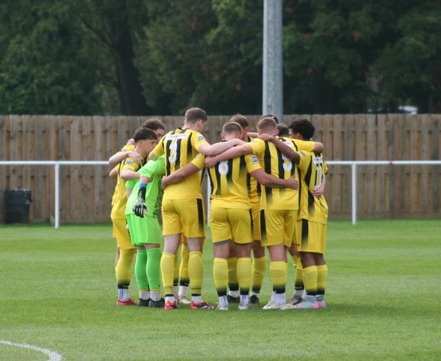 Visitors Middlezoy edge close encounter with Crediton United FC