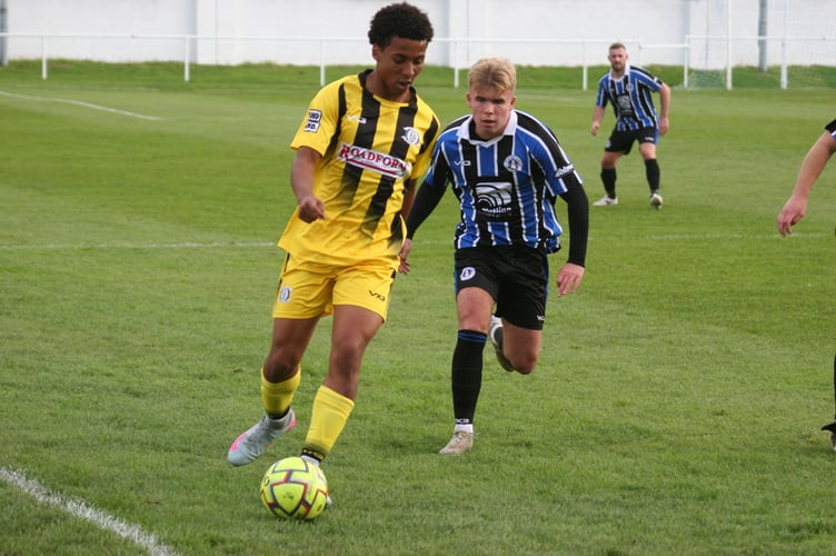 Crediton United away at Newton Abbot Spurs 4