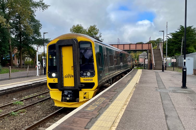 Train pulling into Crediton railway station