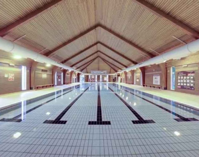 Specialist underwater team to repair three Devon pools