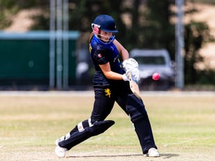 Ellie appeals for support for cricket tour to Sri Lanka
