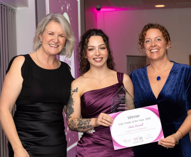 Crediton keepsake jeweller wins award