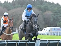 Two Devon-trained winners shine at Exeter Racecourse