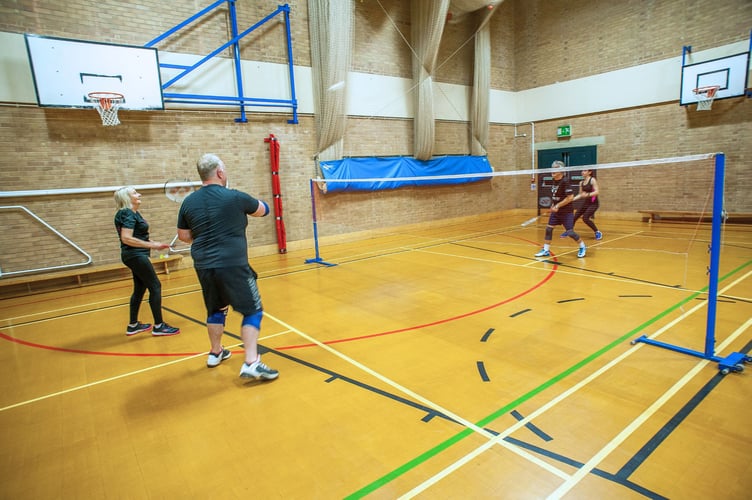 Queens Badminton Adult Club