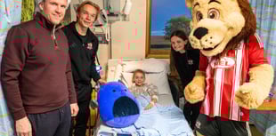 Footballers take time out to spread festive cheer at RD&E