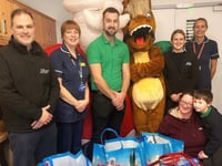 Racecourse mascot delivers Christmas joy to Bramble Ward