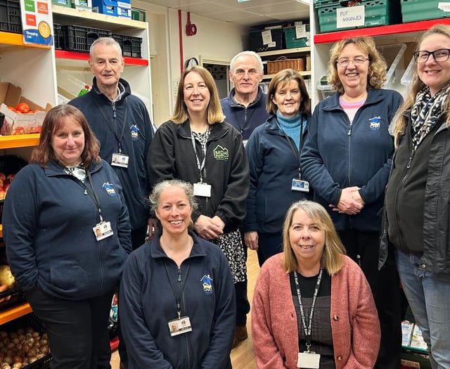 Council donates more than £3,300 to local housing charity