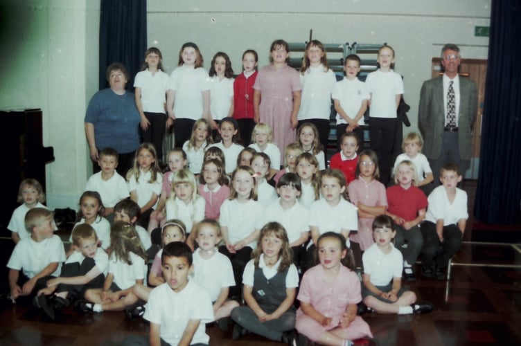 Hayward's School pupils were busy recording a CD of carols for Christmas in June 2004. DSC01169
