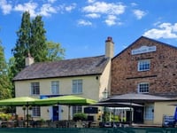Popular bistro and shop to close
