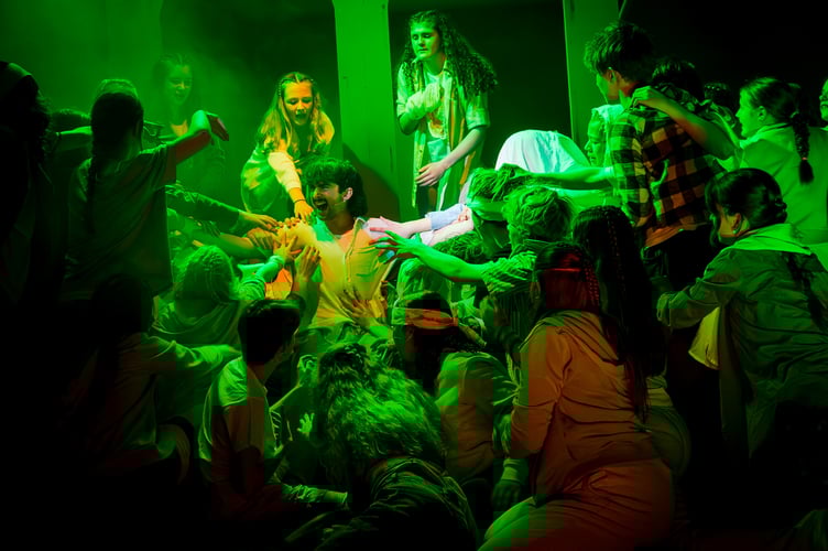 Members of Jesus Christ Superstar Cast.
