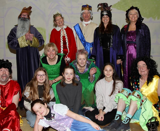 Get your Sandford panto tickets now
