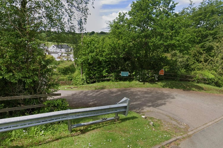 Horselake Farm entrance