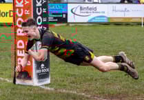 Crediton RFC 1st XV take home trophy in Teignmouth clash