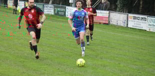 Leaders too strong for Kirton
