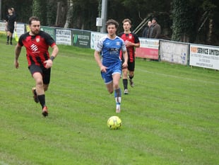 Leaders too strong for Kirton

