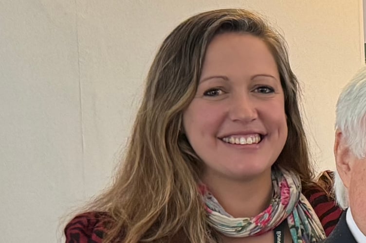 Councillor Cheryl Cottle-Hunkin.  AQ 5757
