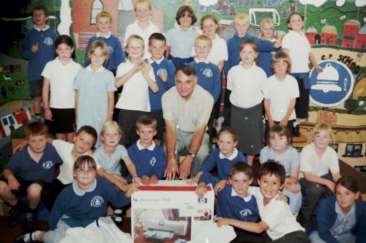 Bow Primary School said goodbye to Colin Searle who was retiring after almost 24 years at deputy headteacher in July 2005. DSC00668