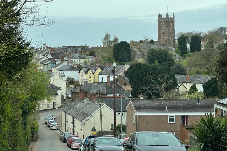 A view of Bradninch and St Disen’s Church. AQ 7213