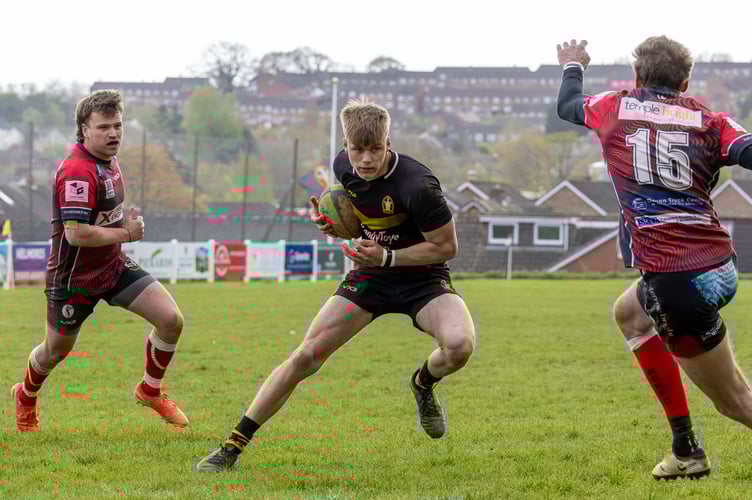 Charlie Gribble wrong footing the defence.
