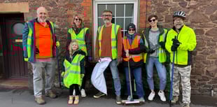 Crediton [CUT!] volunteers cleaned up East Street
