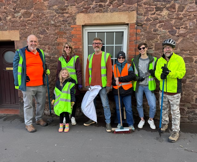 Crediton [CUT!] volunteers cleaned up East Street
