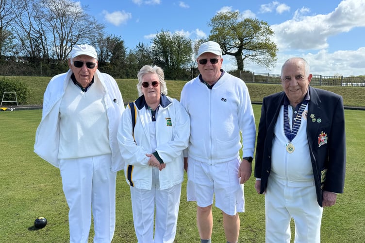 David Estell and Anne Poole, left, were winners of the spider at Morchard Bishop, pictured with Stephen Leese, club captain, and right, president Henry Cruwys. AQ 8530